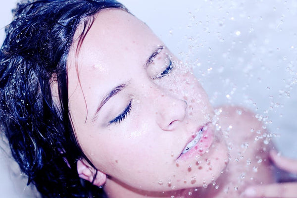Douche avant de dormir: Ce qu'il faut savoir