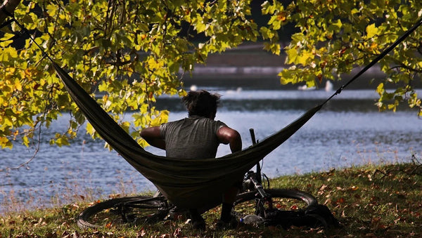 6 avantages de dormir dans un hamac