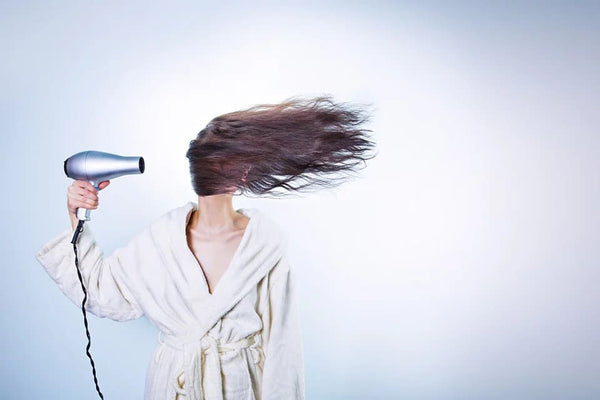 Rêver de cheveux longs: Quelles significations?